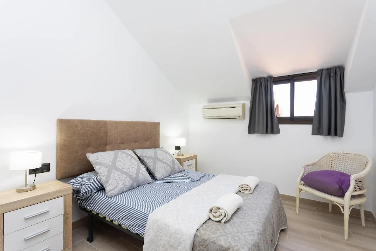 Exclusive Attic Las Vistas 3 With Breathtaking Sea View, Only 100 M To The Sea, Heated Pool, Aircon, Wifi Arona  Apartamento