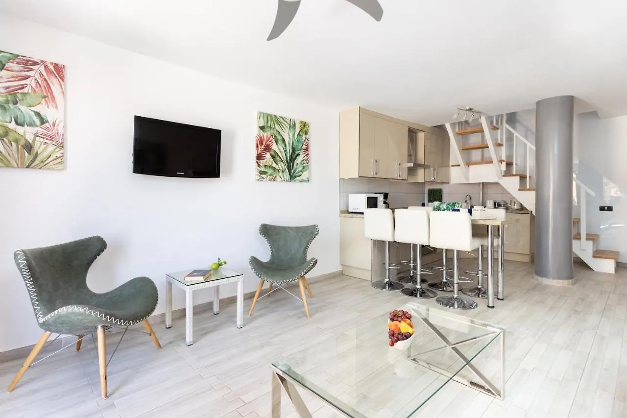 Exclusive Attic Las Vistas 3 With Breathtaking Sea View, Only 100 M To The Sea, Heated Pool, Aircon, Wifi Arona  España